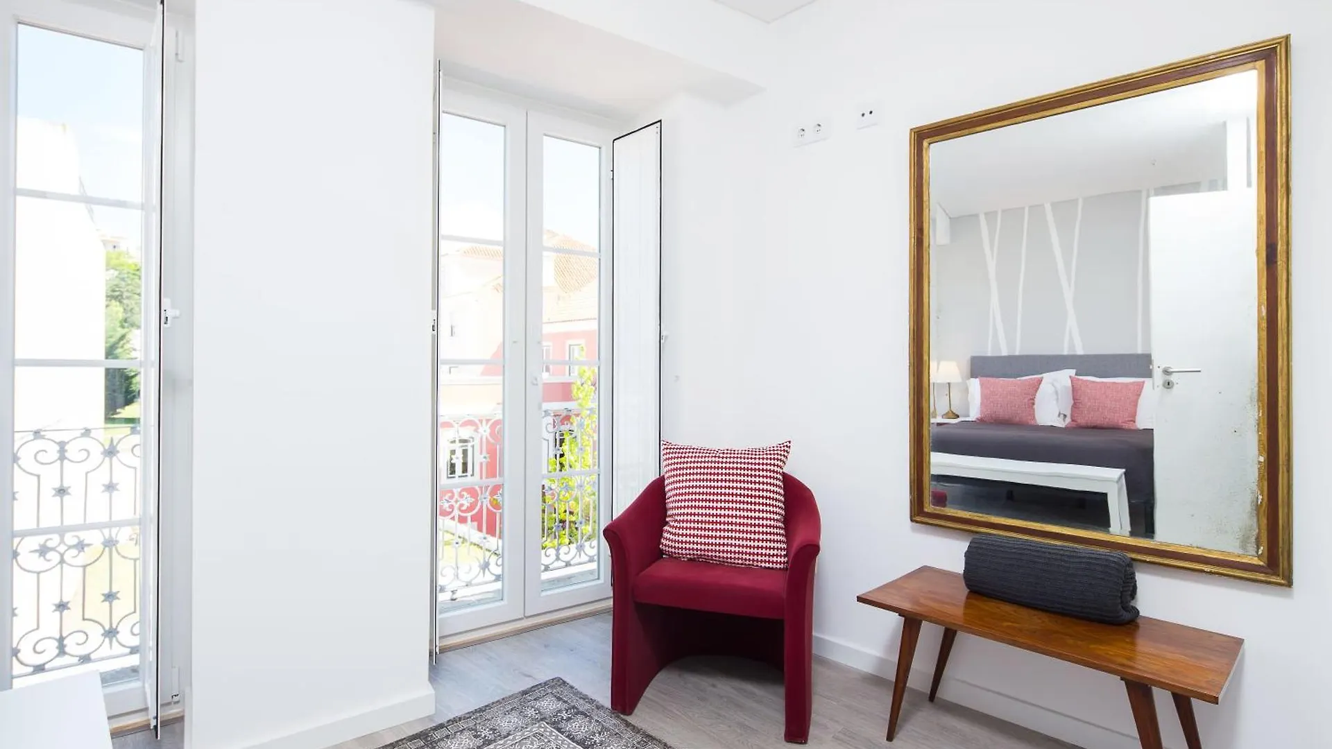 Designer Flats In Lapa By Lovelystay Lisboa Apartamento