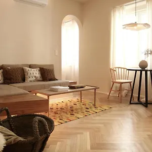  Apartment The Slow