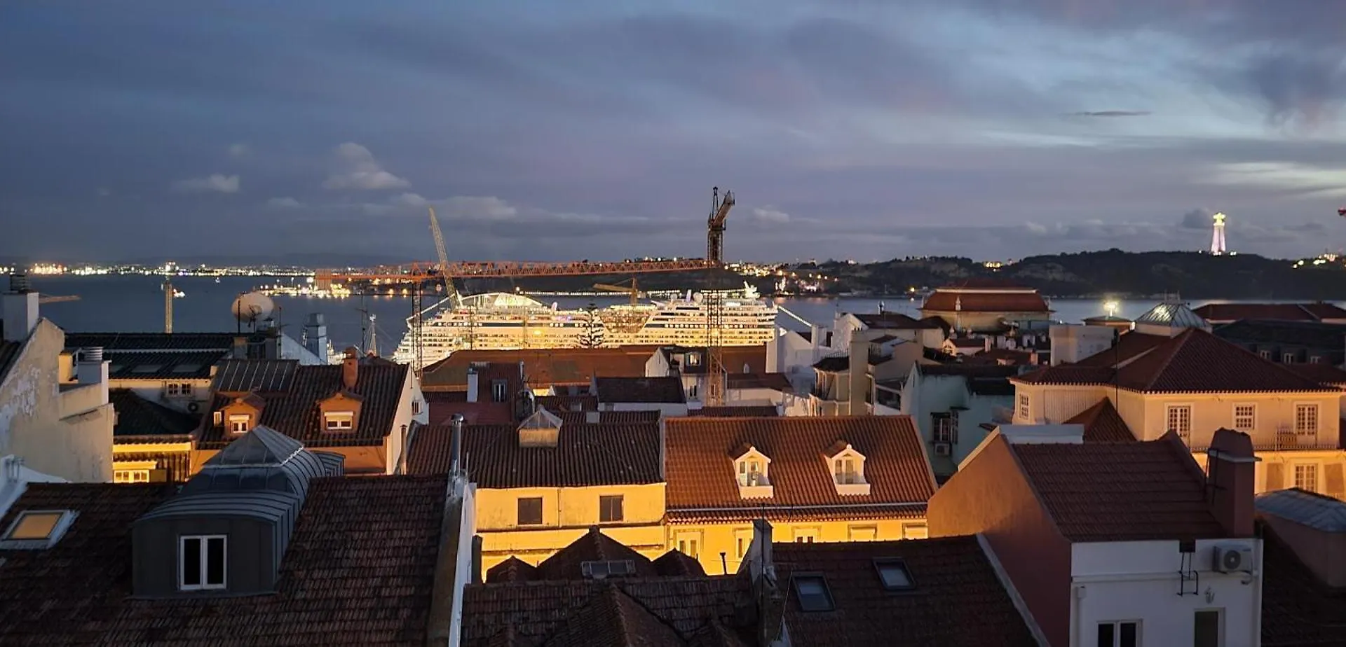 Designer Flats In Lapa By Lovelystay Lisboa 0*,