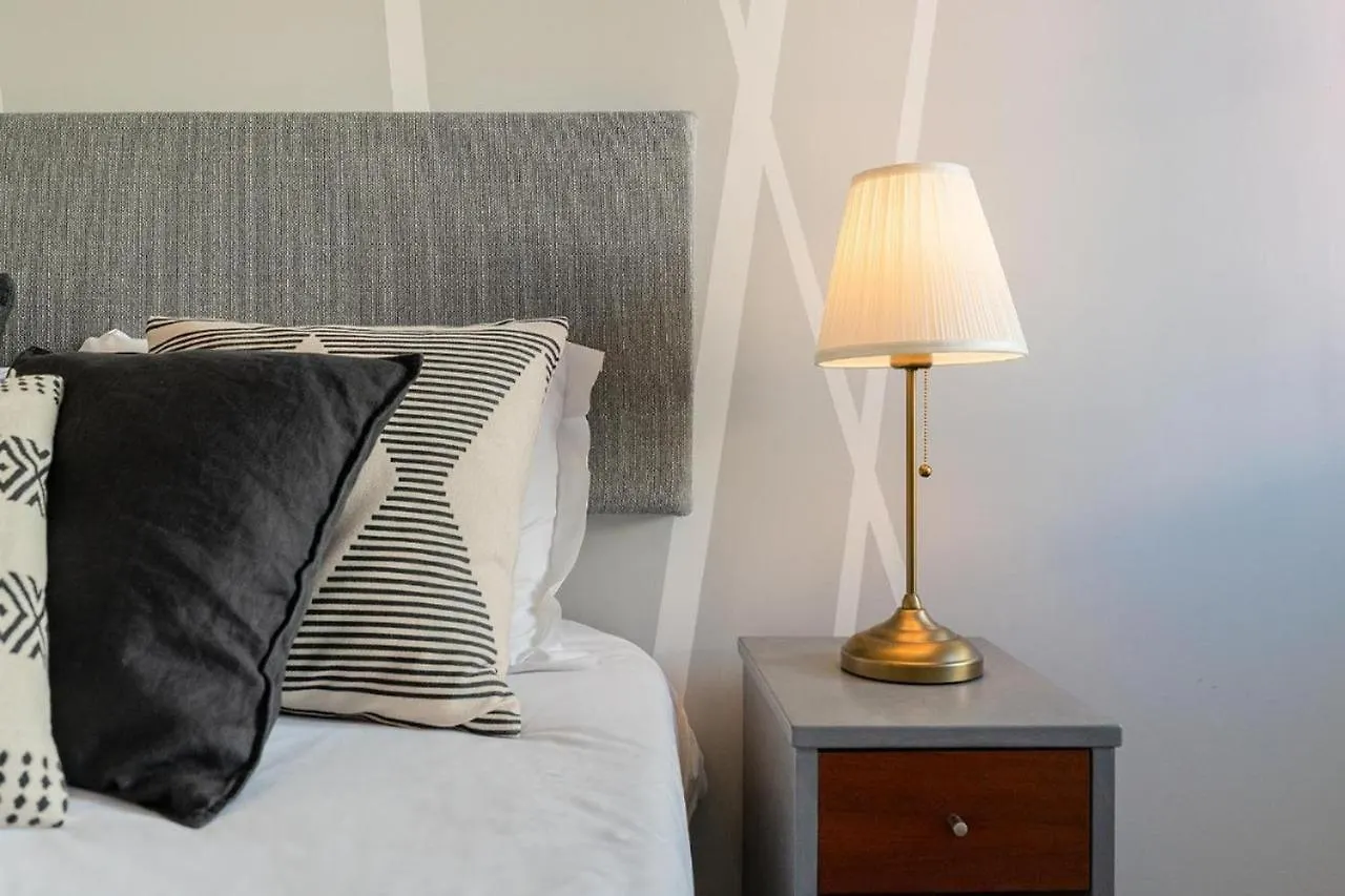 Designer Flats In Lapa By Lovelystay Lisboa Appartement